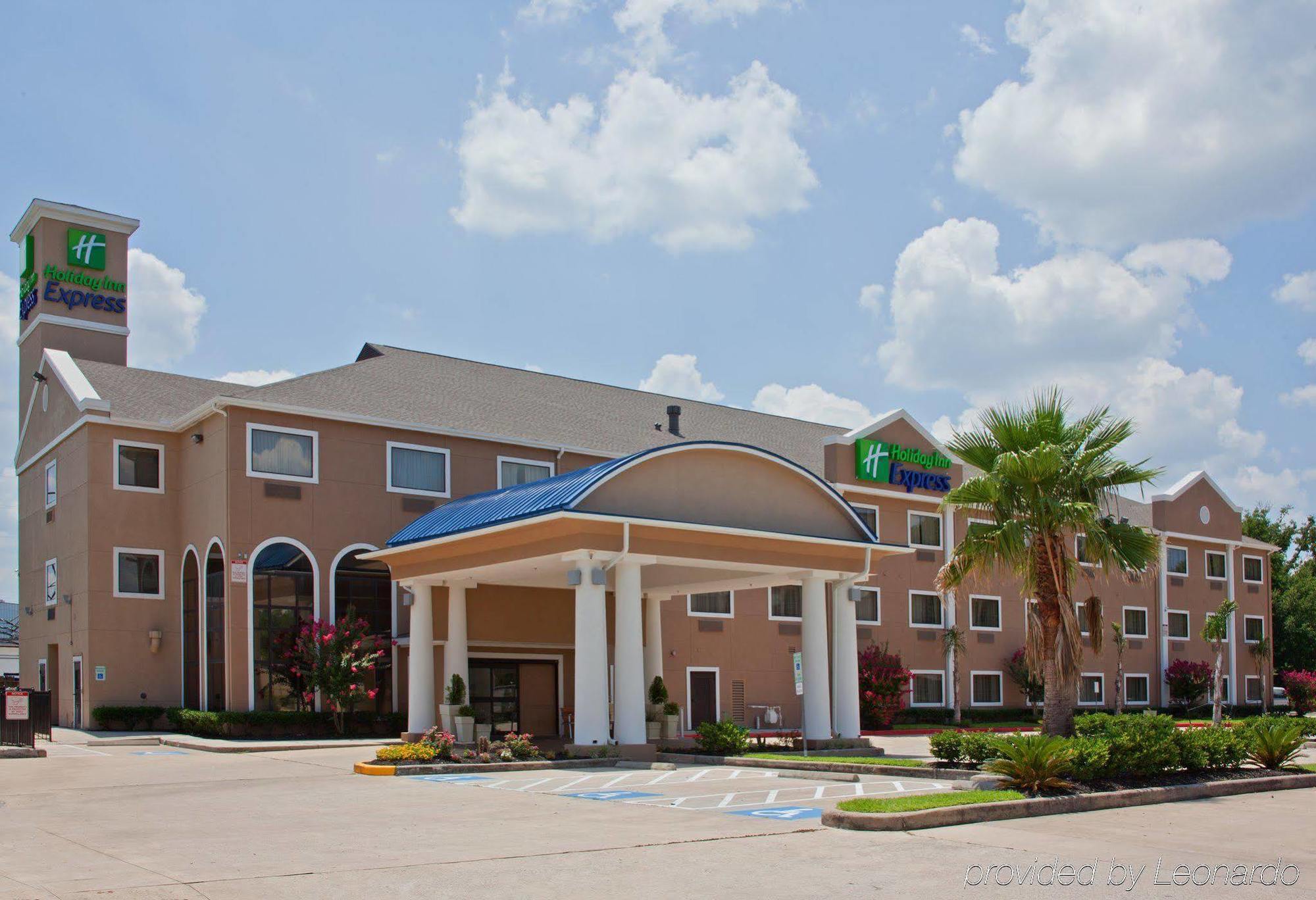 Holiday Inn Express Houston North-1960 Champions Area Louetta Buitenkant foto