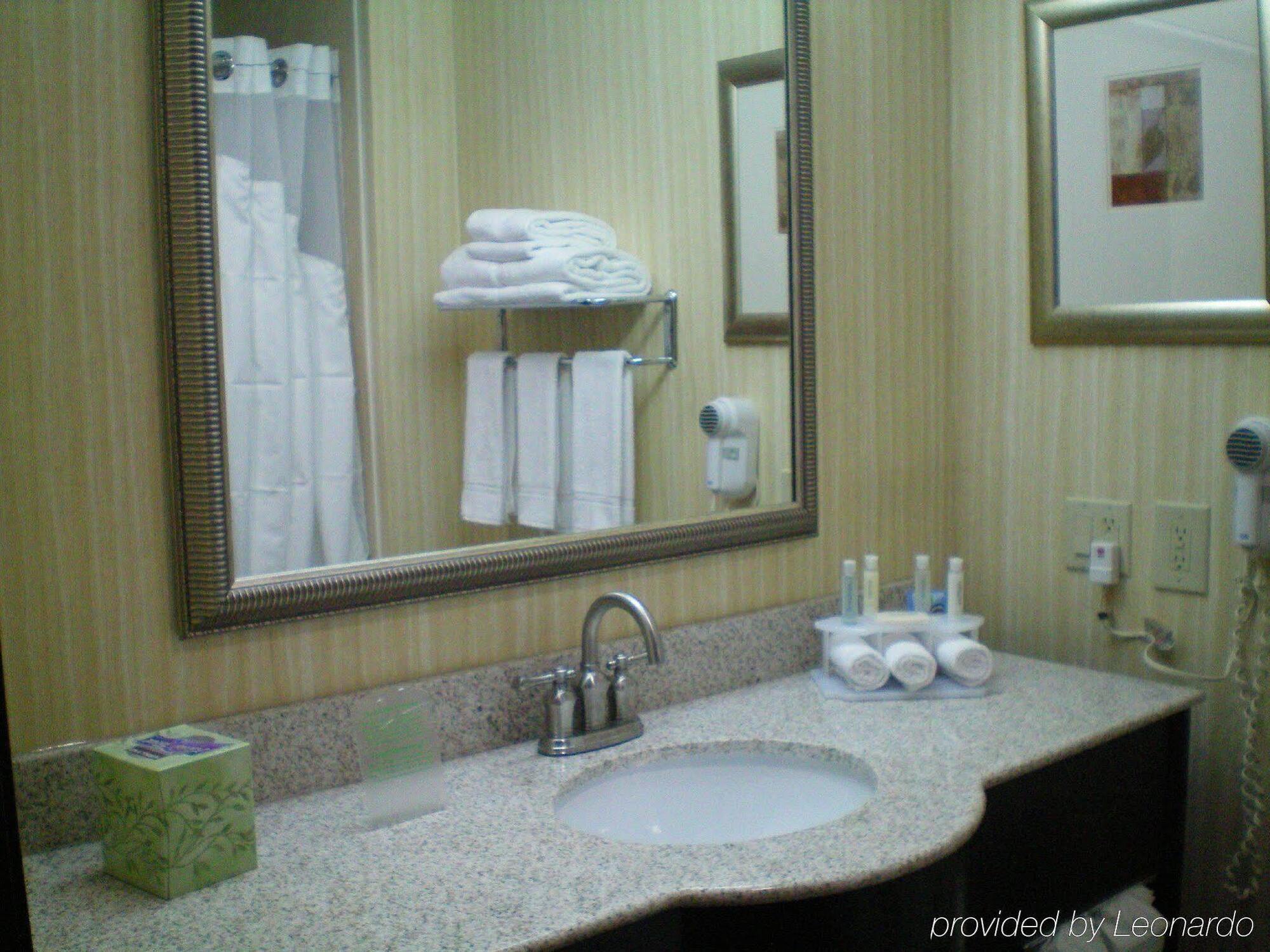 Holiday Inn Express Houston North-1960 Champions Area Louetta Buitenkant foto
